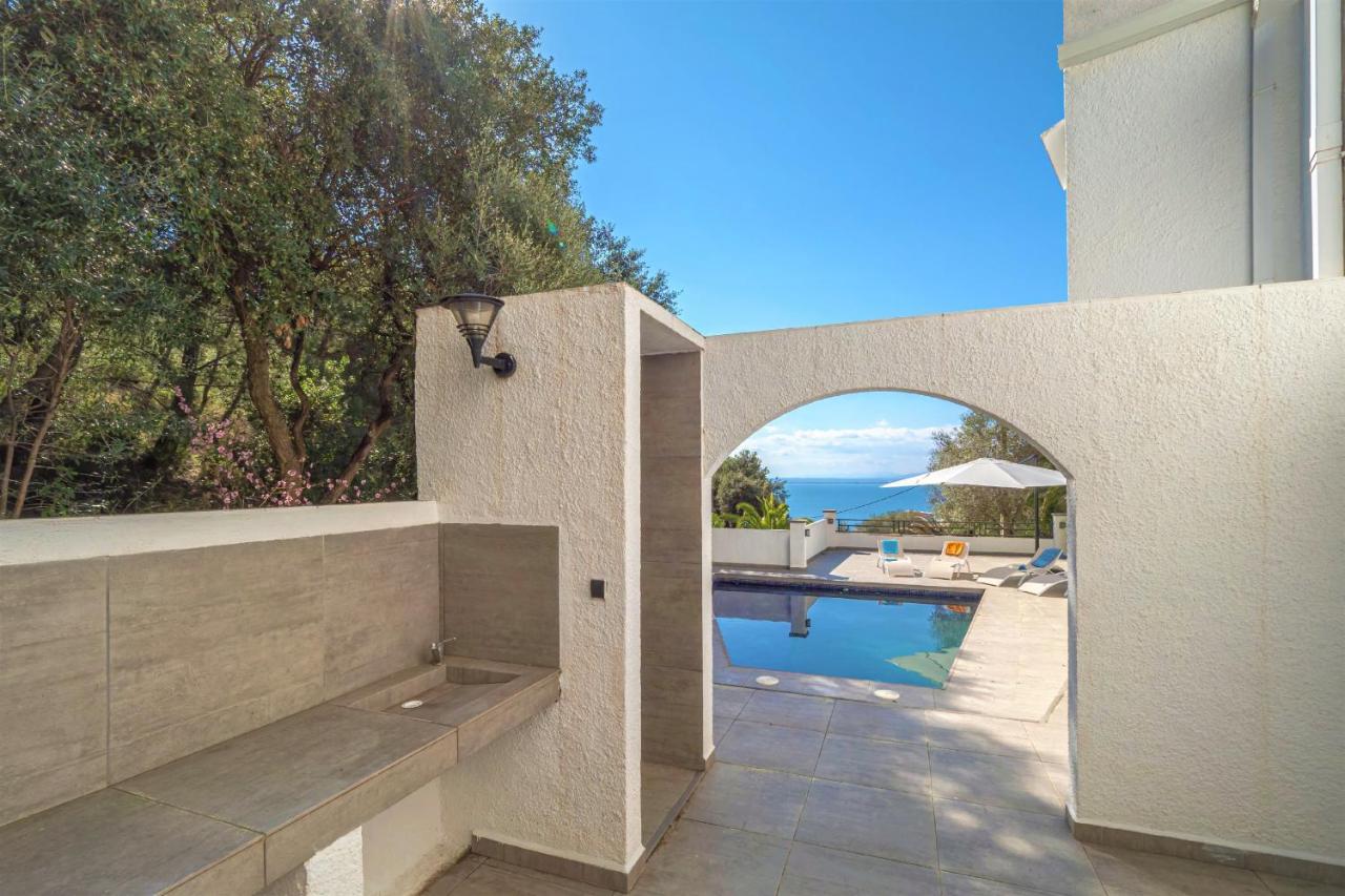 Villa Esmeralda Roses - Immo Barneda Exteriér fotografie